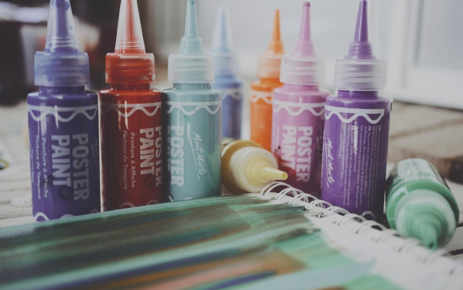 Esempio di disegno prospettico con linee di costruzione visibili